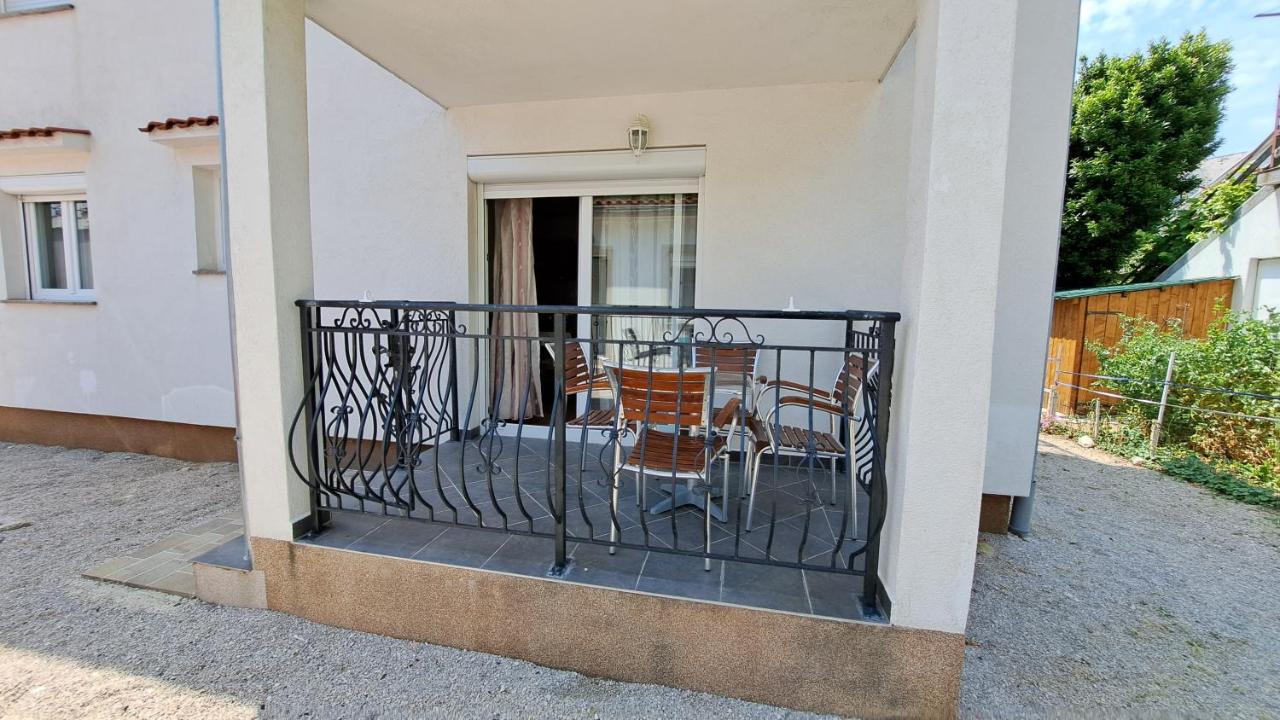Cozy Apartments Baska Exterior photo